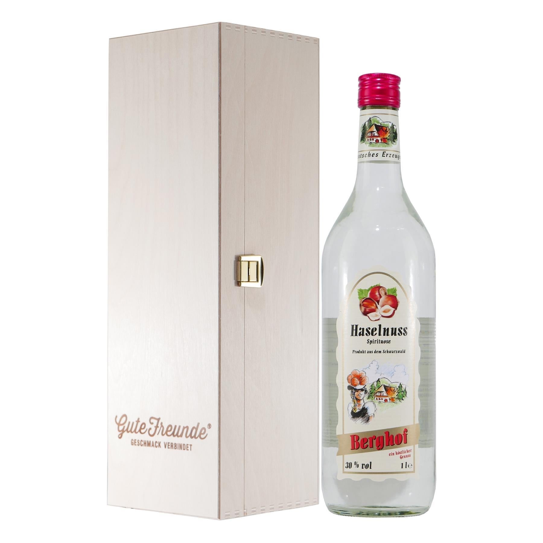 Berghof Haselnuss Spirituose mit Geschenk-Holzkiste
